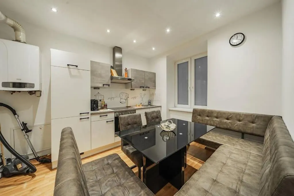 2 Bedroom Apartment Near Belvedere Castle Vienna