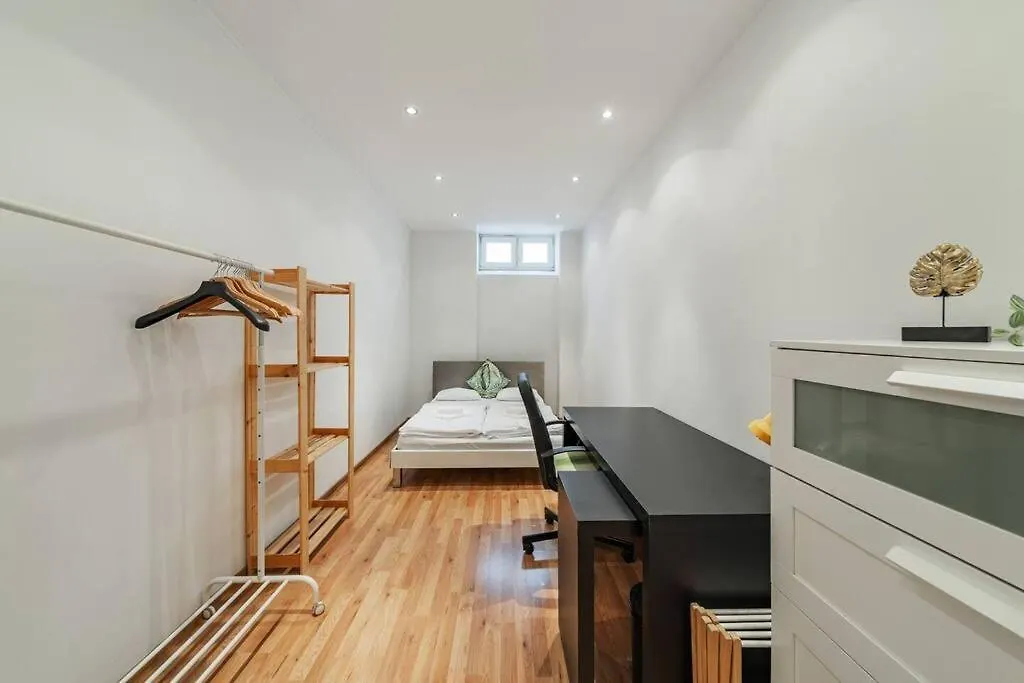 2 Bedroom Apartment Near Belvedere Castle Vienna